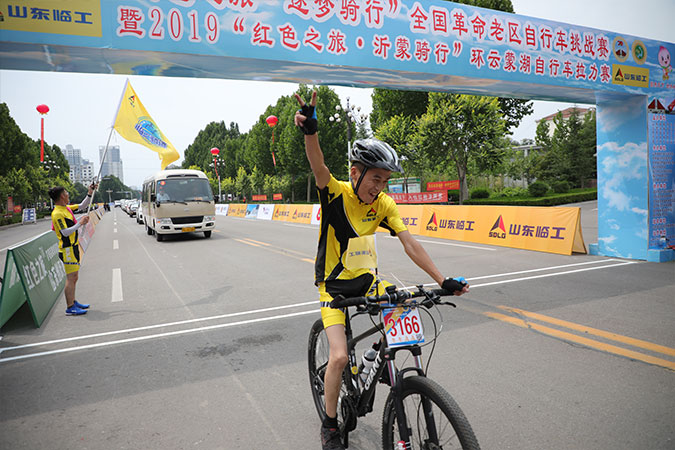 “完美(中国)体育官方杯”“红色之旅 逐梦骑行”全国革命老区自行车挑战赛