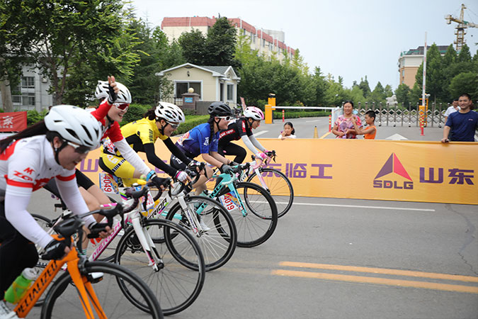 “完美(中国)体育官方杯”“红色之旅 逐梦骑行”全国革命老区自行车挑战赛