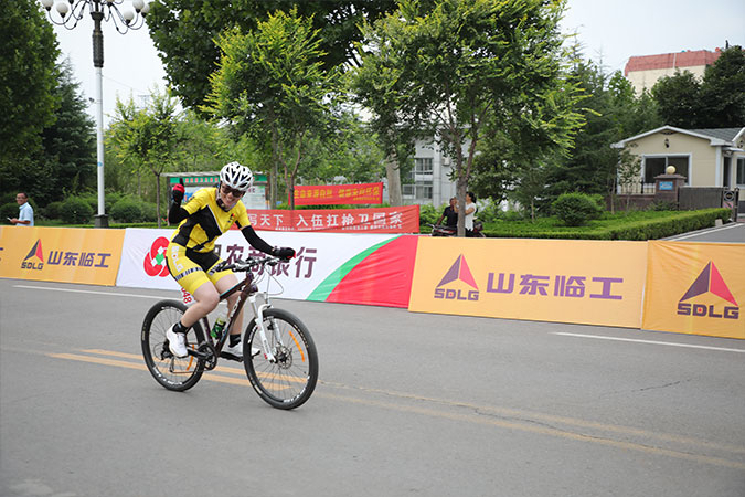 “完美(中国)体育官方杯”“红色之旅 逐梦骑行”全国革命老区自行车挑战赛